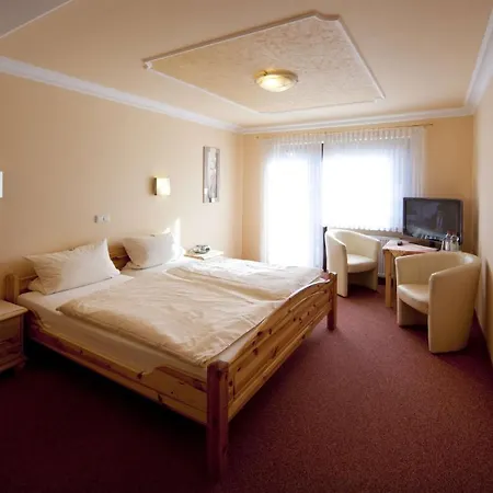 Landgasthof - Zum Stern 3* Linden (Neustadt (Aisch))